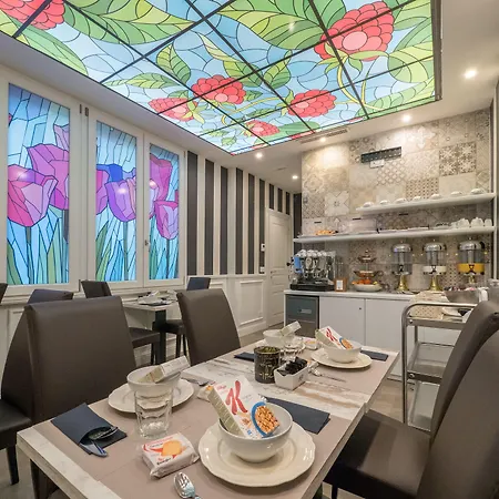 Bramble Luxury 4* روما
