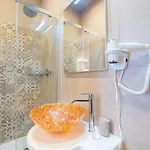 Bramble Luxury בית הארחה