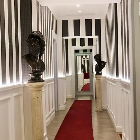 Bramble Luxury 4* רומא